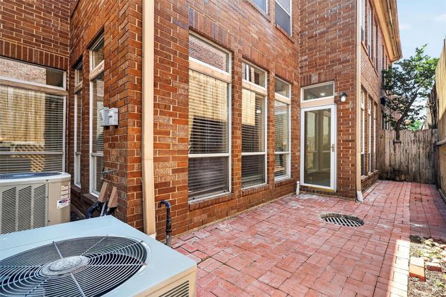 4720 Post Oak Timber Drive 23, Houston, TX 77056