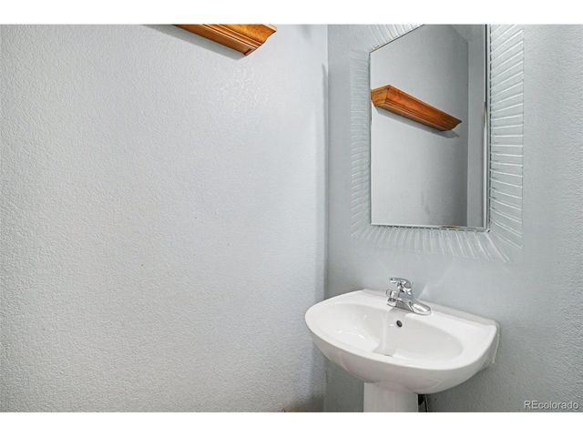 9976 E Hawaii Pl, Denver, CO 80247