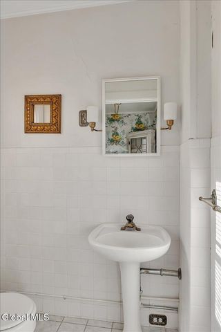 1028 Maryland Avenue, Schenectady, NY 12308