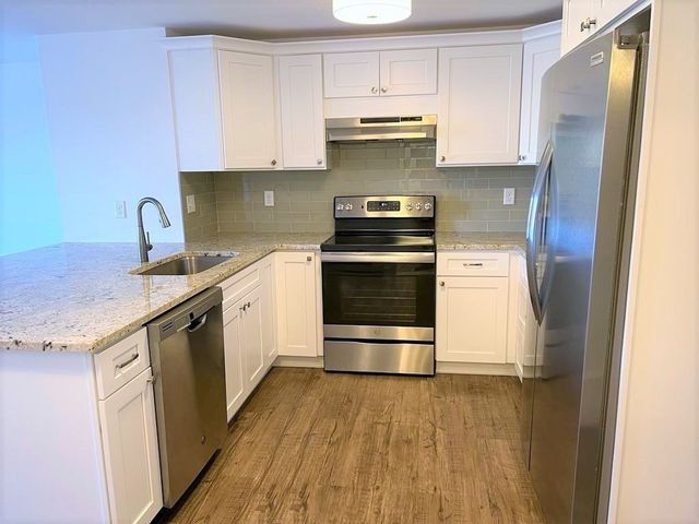 1321 Worcester Rd Unit 607, Framingham, MA 01701