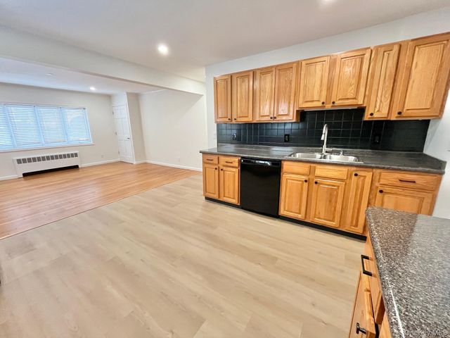 103 Bennett Avenue 1, Yonkers, NY 10701