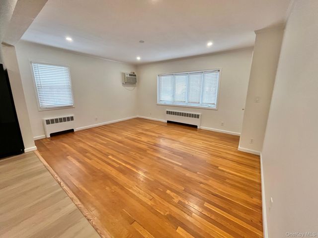 103 Bennett Avenue 1, Yonkers, NY 10701