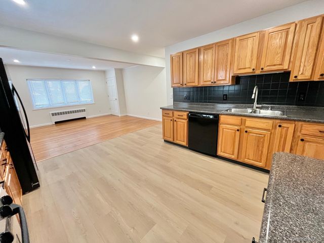 103 Bennett Avenue 1, Yonkers, NY 10701