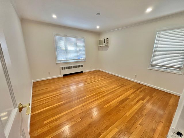 103 Bennett Avenue 1, Yonkers, NY 10701