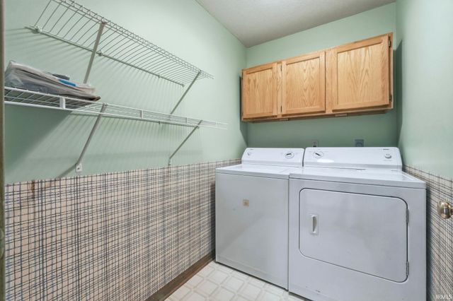 10121 Mesa Glen Court, Fort Wayne, IN 46804