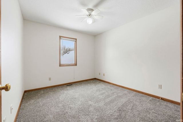 10121 Mesa Glen Court, Fort Wayne, IN 46804