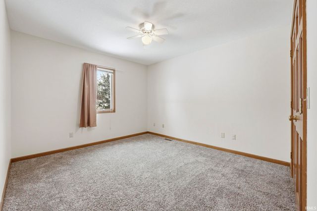 10121 Mesa Glen Court, Fort Wayne, IN 46804