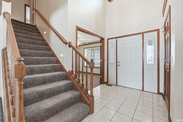 10121 Mesa Glen Court, Fort Wayne, IN 46804