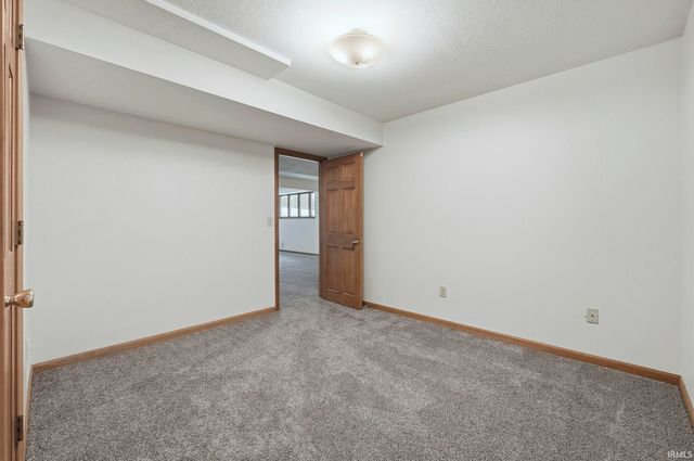 10121 Mesa Glen Court, Fort Wayne, IN 46804