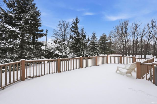 10121 Mesa Glen Court, Fort Wayne, IN 46804