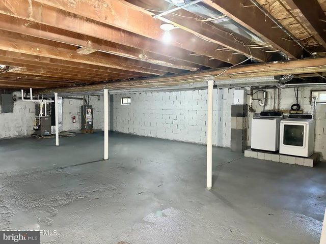 135 S MAIN ST, Barnegat, NJ 08005