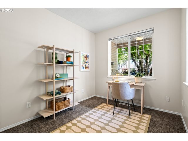 14422 Se OREGON TRAIL Dr, Clackamas, OR 97015
