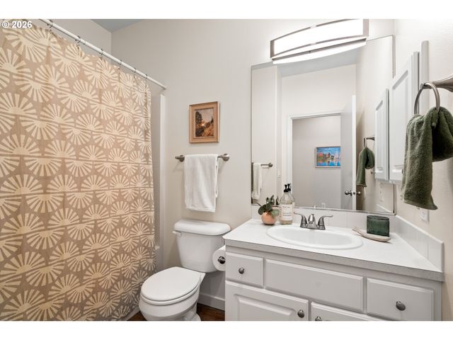 14422 Se OREGON TRAIL Dr, Clackamas, OR 97015