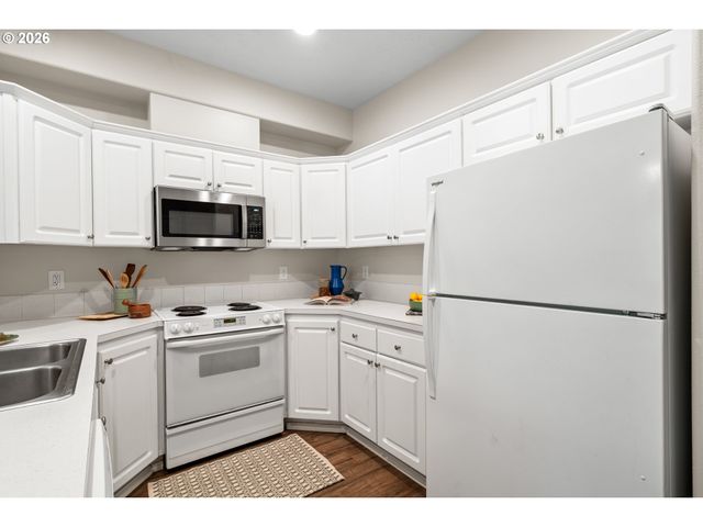 14422 Se OREGON TRAIL Dr, Clackamas, OR 97015