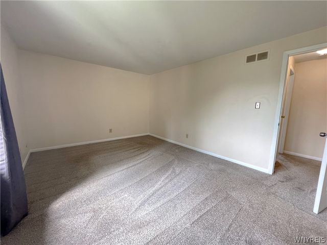 1251 Charlesgate Circle, Amherst, NY 14051