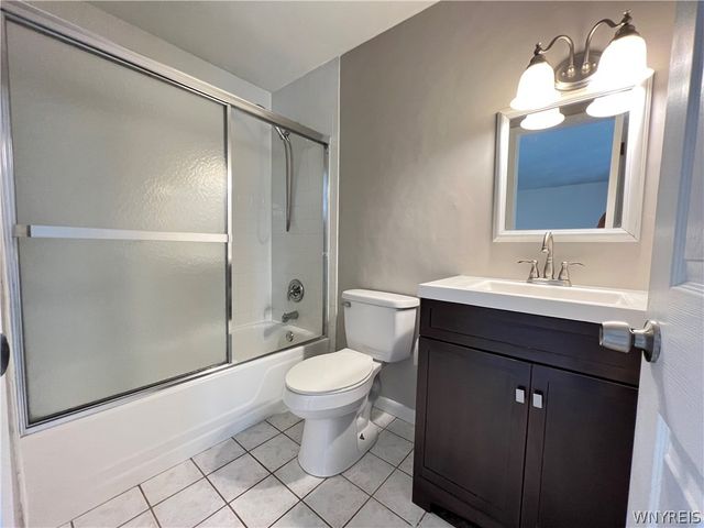 1251 Charlesgate Circle, Amherst, NY 14051