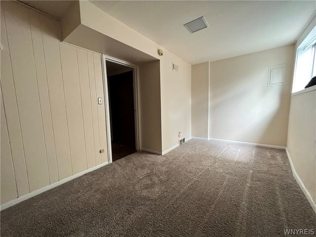 1251 Charlesgate Circle, Amherst, NY 14051