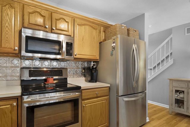 1084 Stonewood Crossing, Sun Prairie, WI 53590