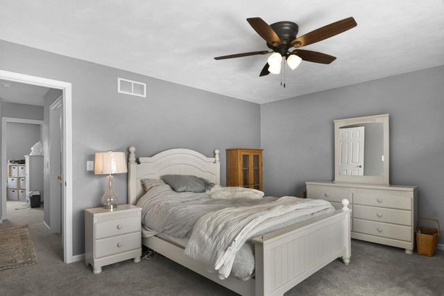 1084 Stonewood Crossing, Sun Prairie, WI 53590