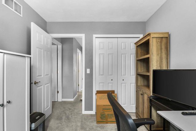 1084 Stonewood Crossing, Sun Prairie, WI 53590