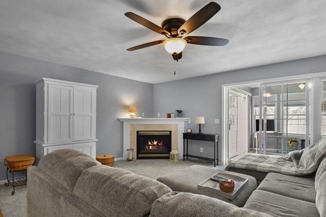 1084 Stonewood Crossing, Sun Prairie, WI 53590