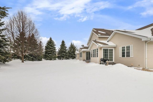 1084 Stonewood Crossing, Sun Prairie, WI 53590