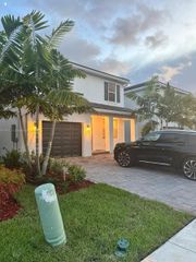 1683 SE 7th Ln 1683, Homestead, FL 33033