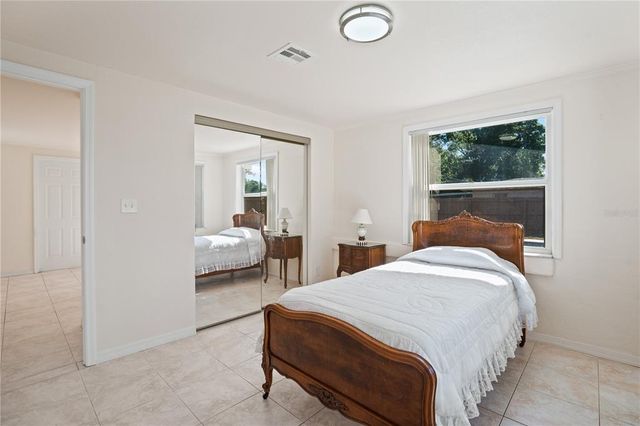 4421 28TH AVENUE N, St Petersburg, FL 33713
