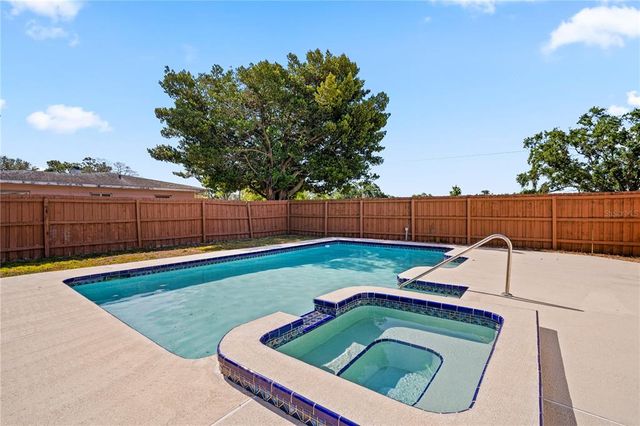 4421 28TH AVENUE N, St Petersburg, FL 33713