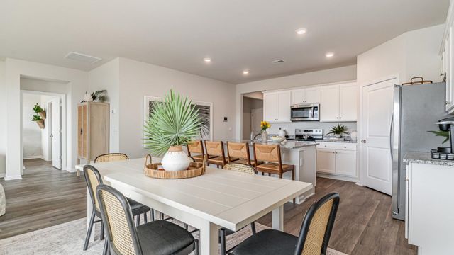 1324 Parkside Ct, Conway, SC 29527