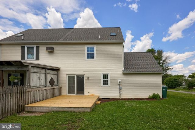 14 HEMLOCK LN, Strasburg, PA 17579