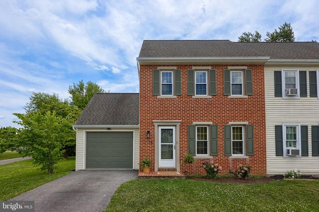 14 HEMLOCK LN, Strasburg, PA 17579
