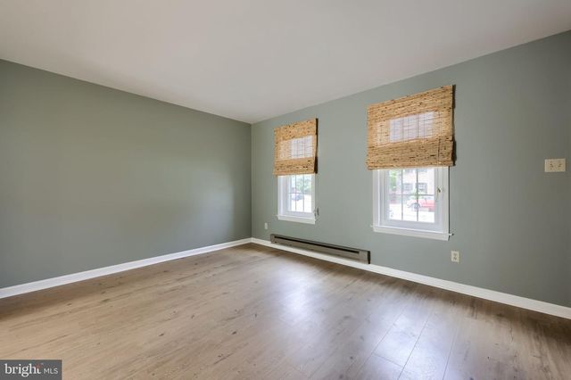 14 HEMLOCK LN, Strasburg, PA 17579