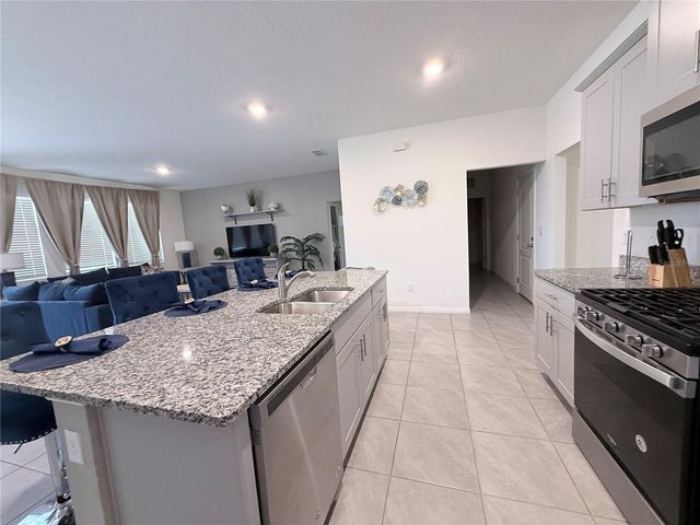 7523 OAKMOSS LOOP, Davenport, FL 33837