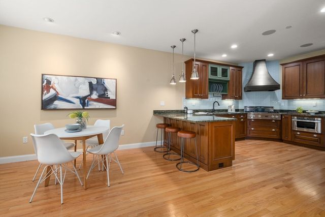 21 S Cottage 78, Belmont, MA 02478