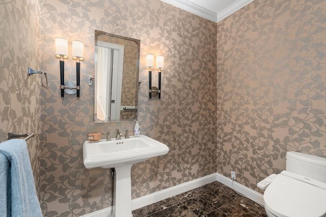 21 S Cottage 78, Belmont, MA 02478