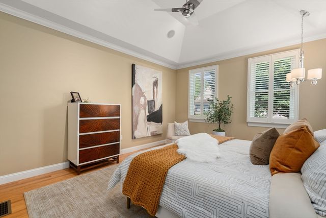 21 S Cottage 78, Belmont, MA 02478