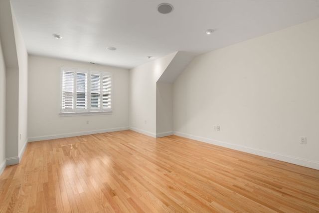 21 S Cottage 78, Belmont, MA 02478