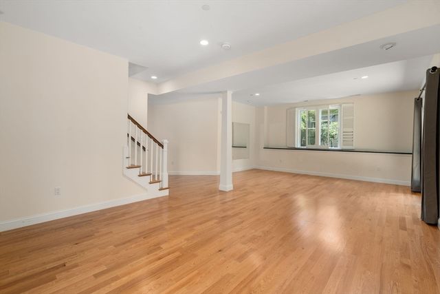 21 S Cottage 78, Belmont, MA 02478