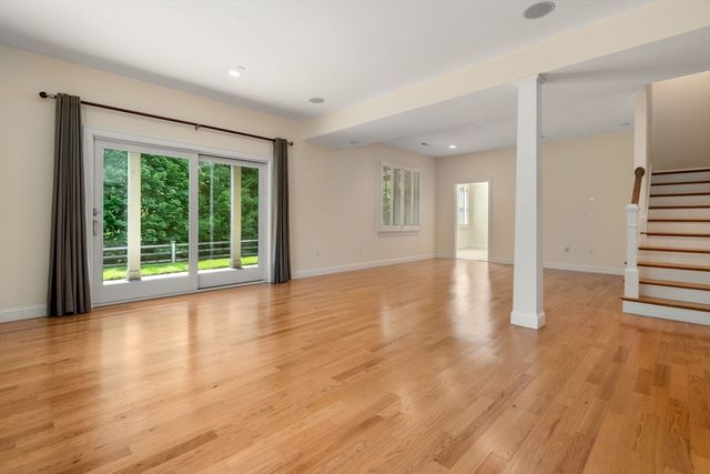 21 S Cottage 78, Belmont, MA 02478