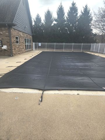 43 Foxcroft Boulevard 135, Naperville, IL 60565