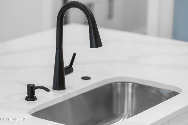 100 Tigitsi Lane, Loudon, TN 37774