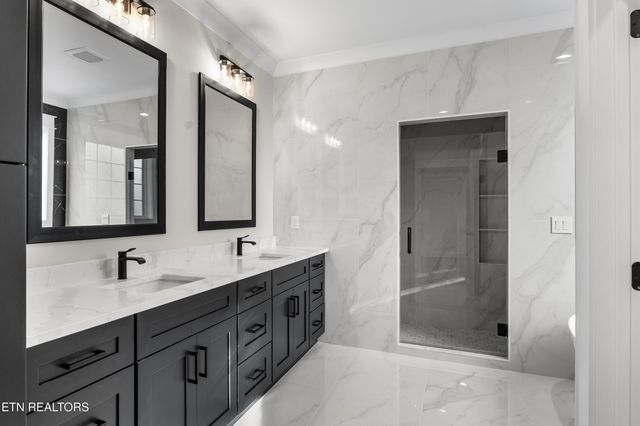 100 Tigitsi Lane, Loudon, TN 37774