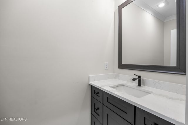 100 Tigitsi Lane, Loudon, TN 37774