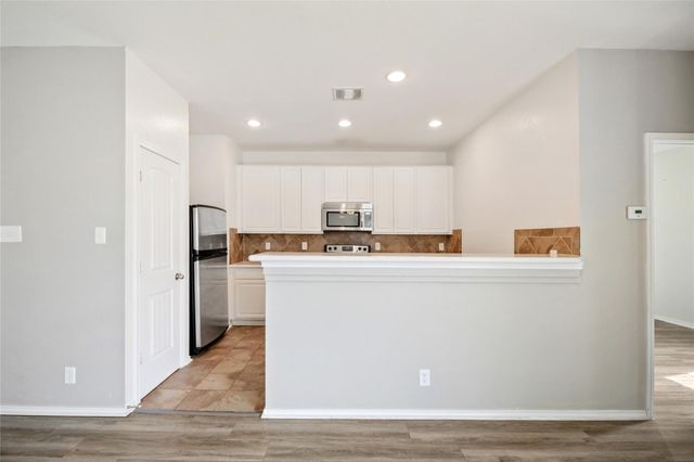 187 Rummel DR, Kyle, TX 78640