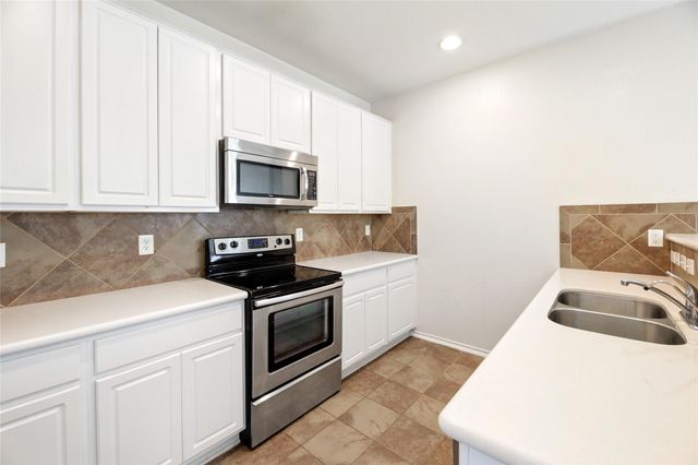 187 Rummel DR, Kyle, TX 78640