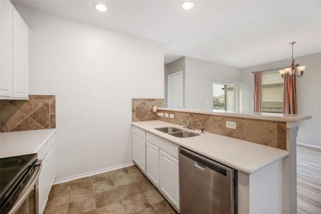 187 Rummel DR, Kyle, TX 78640