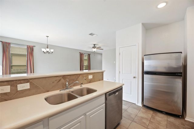 187 Rummel DR, Kyle, TX 78640