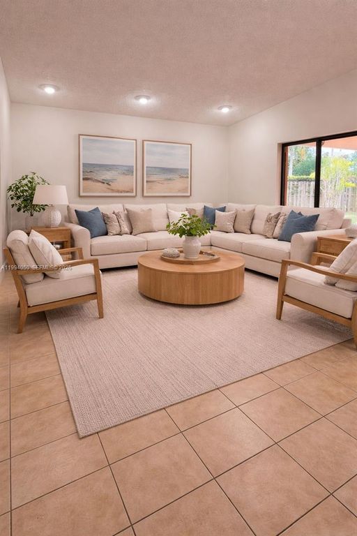 Image 29 of property listing at 14729 SW 53rd Ter, Miami, FL 33185