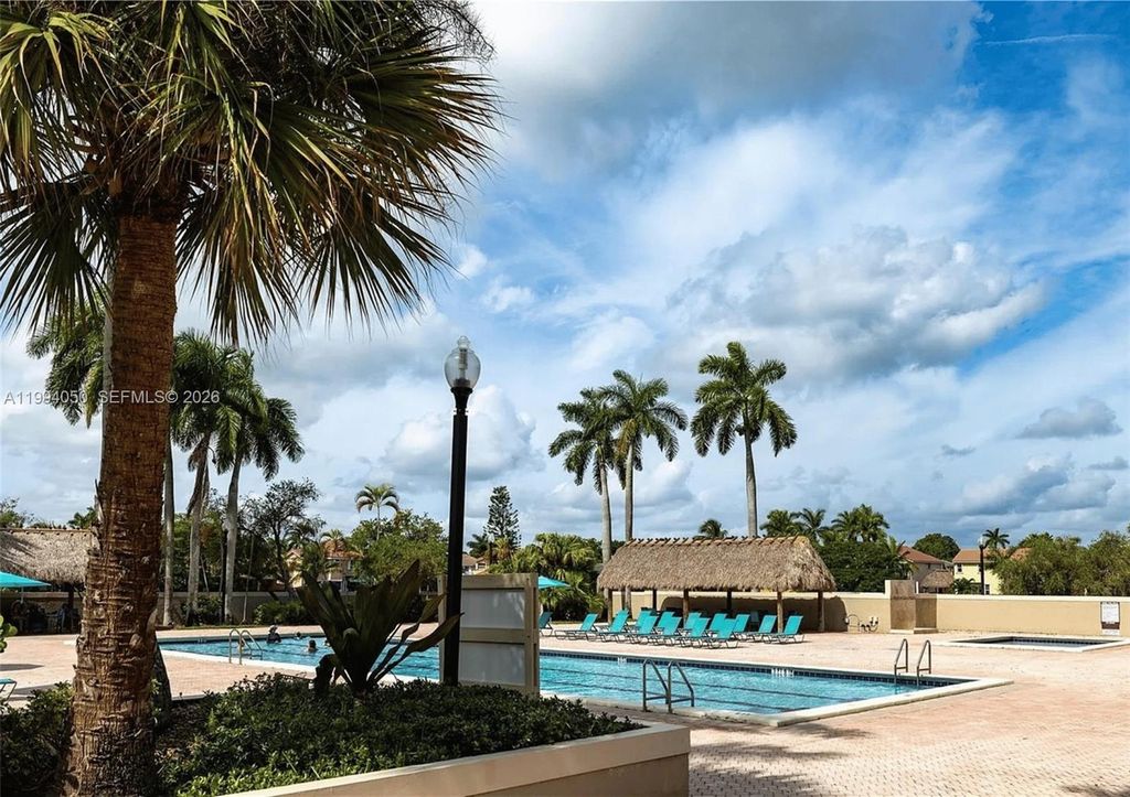 Image 35 of property listing at 14729 SW 53rd Ter, Miami, FL 33185